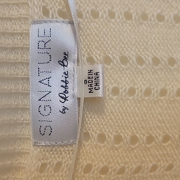 Signature by Robbie Bee Cardigan Sweater, Size Small, New with tags - Picture 4 of 5